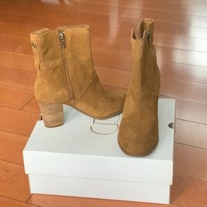 UGG short boots